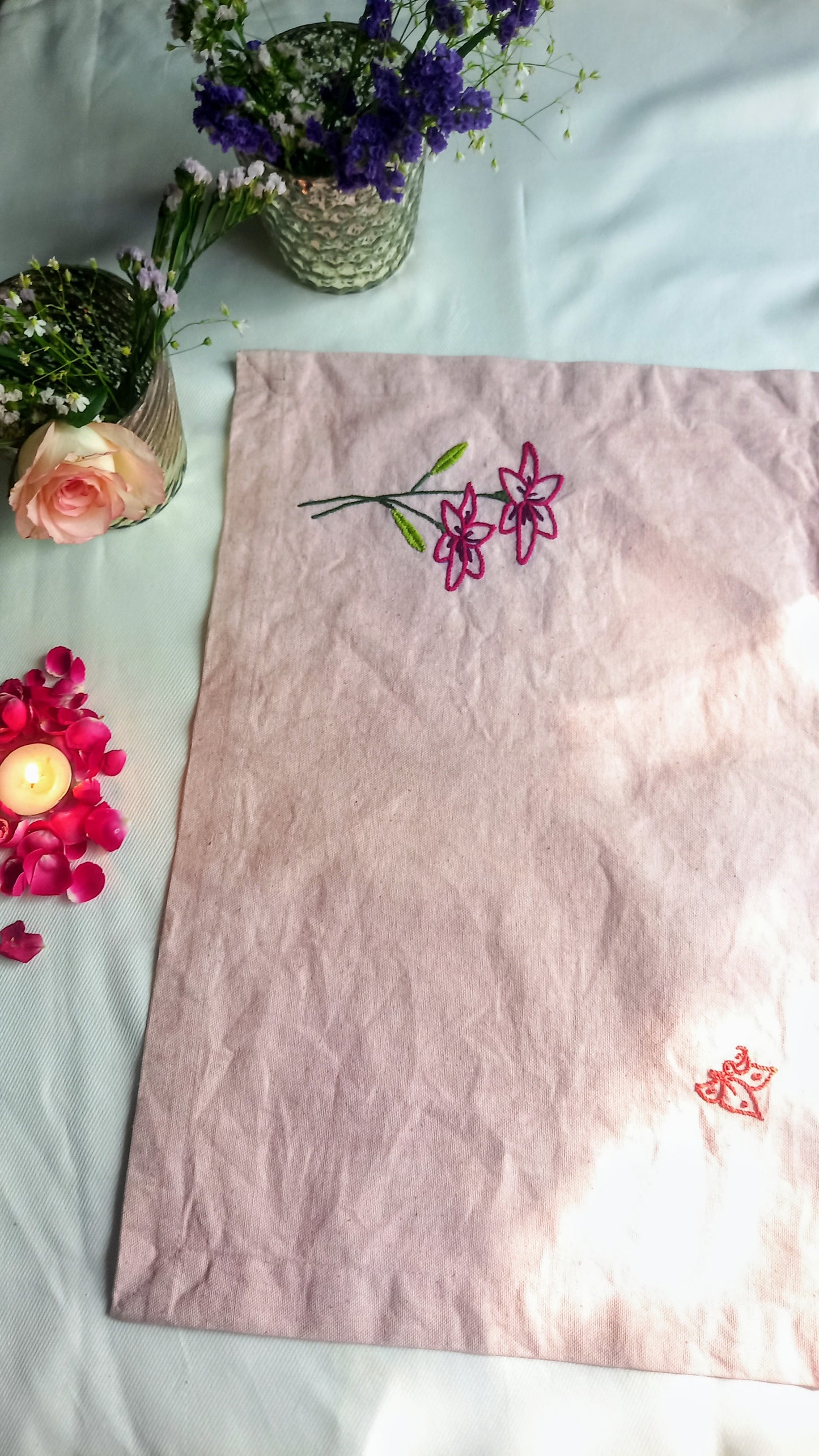 Blossoming Flower-Embroidered Table Mats